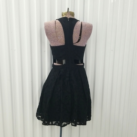 Lulus Black Lace Floral Razor back size cutout Dress - Picture 2 of 8